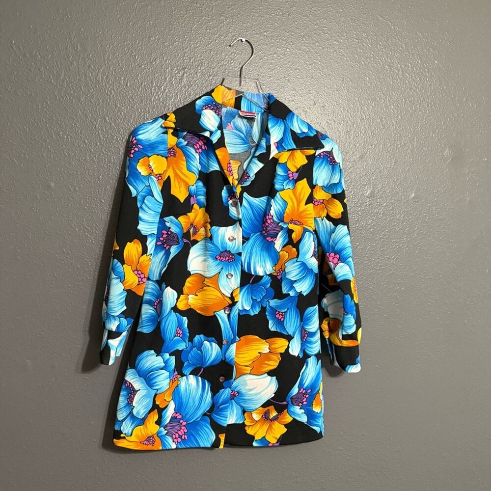 CLEARANCE Pykettes Vintage 1970's Button Down Blouse Size M